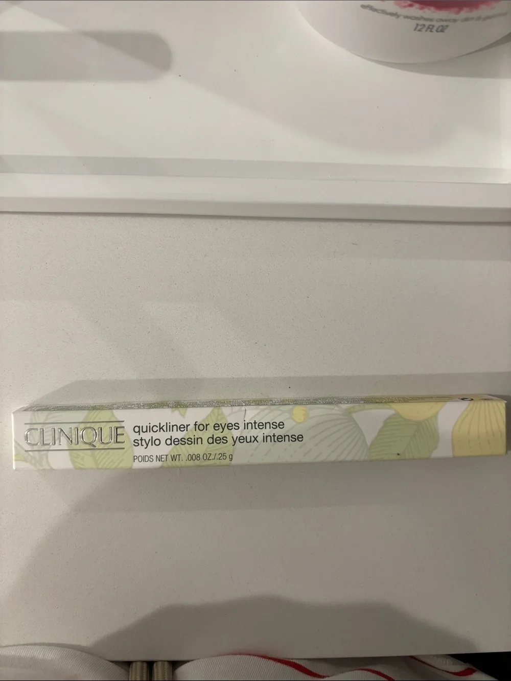 NWT Clinique eyeliner. Intense clove